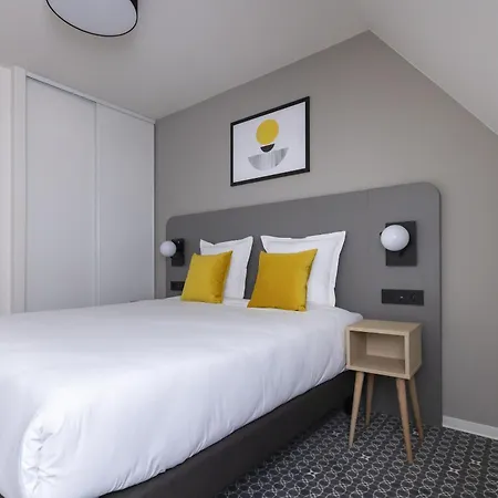 Aparthotel Odalys Centre Les Halles 4*