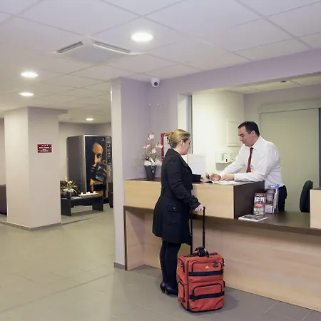 Odalys Centre Les Halles Aparthotel 4*