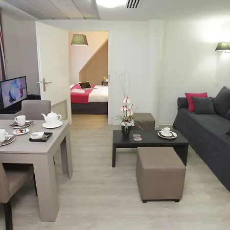 Odalys Centre Les Halles Aparthotel 4*