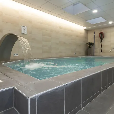 アパートホテル Odalys - Centre Les Halles 4*