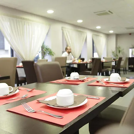 Apartahotel Odalys Marsh 4*
