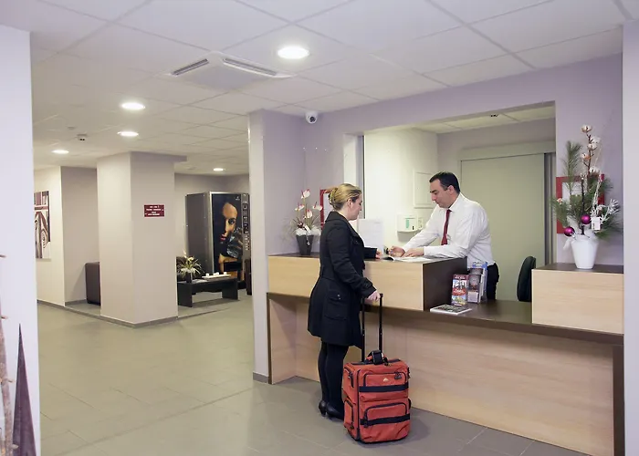 Odalys - Centre Les Halles Aparthotel 4*