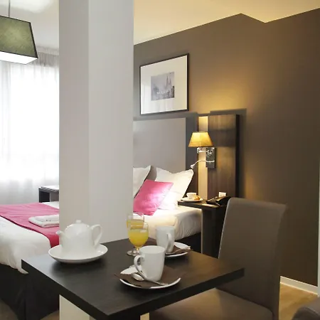 Odalys - Centre Les Halles 4*