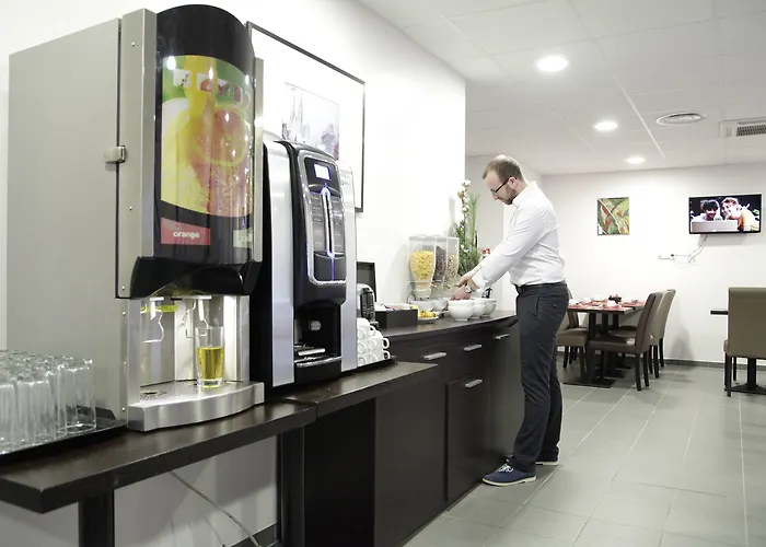 Odalys Centre Les Halles Aparthotel 4*