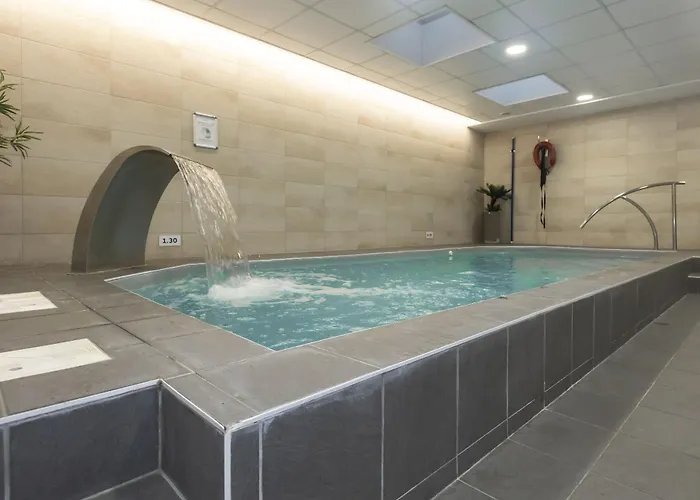 Aparthotel Odalys Centre Les Halles 4*