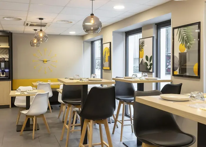Odalys Centre Les Halles Aparthotel 4*