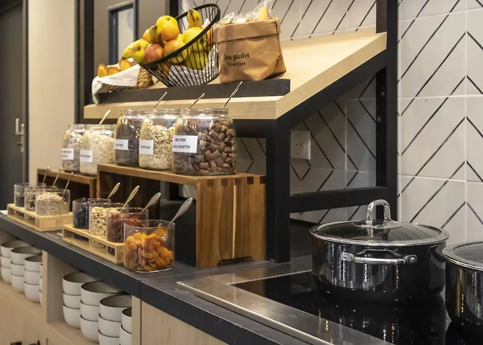 Aparthotel Odalys Centre Les Halles 4*